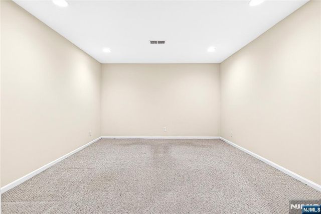 23 Peach Hill Court, Ramsey, NJ 07446