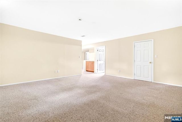 23 Peach Hill Court, Ramsey, NJ 07446