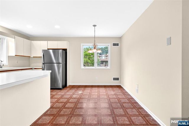 23 Peach Hill Court, Ramsey, NJ 07446