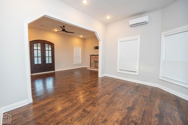 1234 S Main, Jonesboro, AR 72401