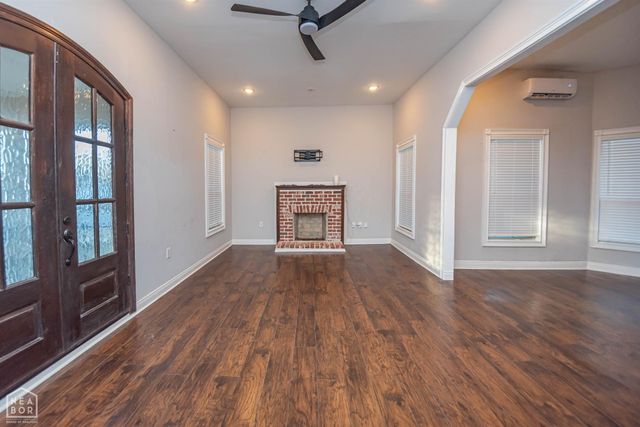 1234 S Main, Jonesboro, AR 72401