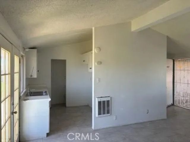 21024 79th, California City, CA 93505