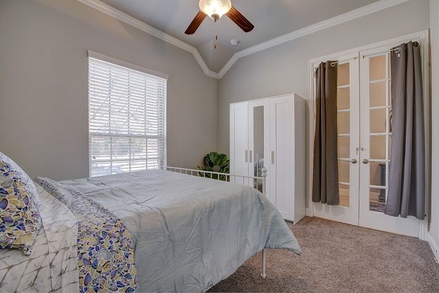 627 Bridgewater Street, Euless, TX 76039