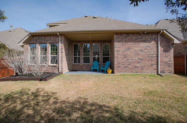 627 Bridgewater Street, Euless, TX 76039
