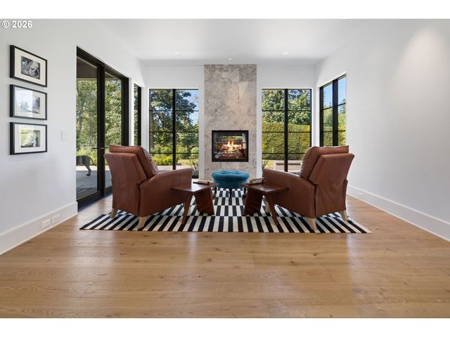 13799 ATWATER Ln, Lake Oswego, OR 97034