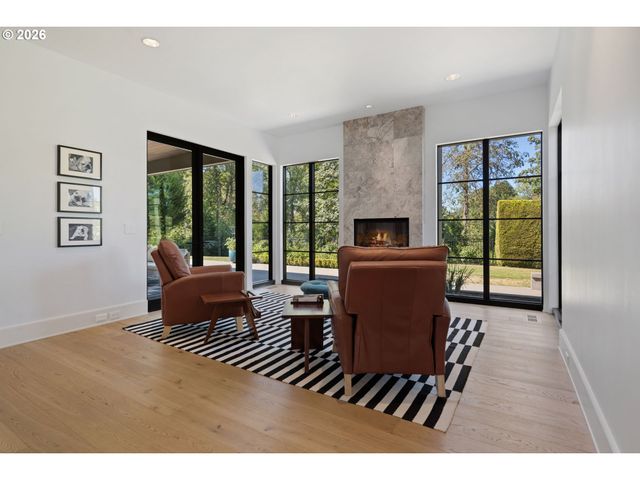 13799 ATWATER Ln, Lake Oswego, OR 97034