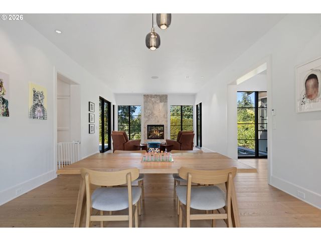 13799 ATWATER Ln, Lake Oswego, OR 97034