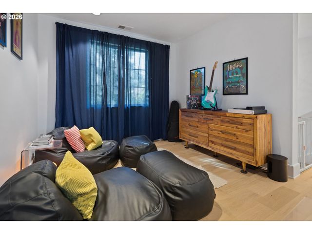 13799 ATWATER Ln, Lake Oswego, OR 97034