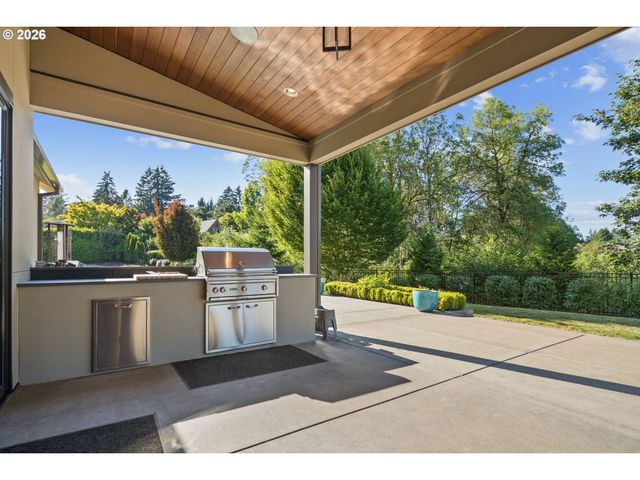 13799 ATWATER Ln, Lake Oswego, OR 97034