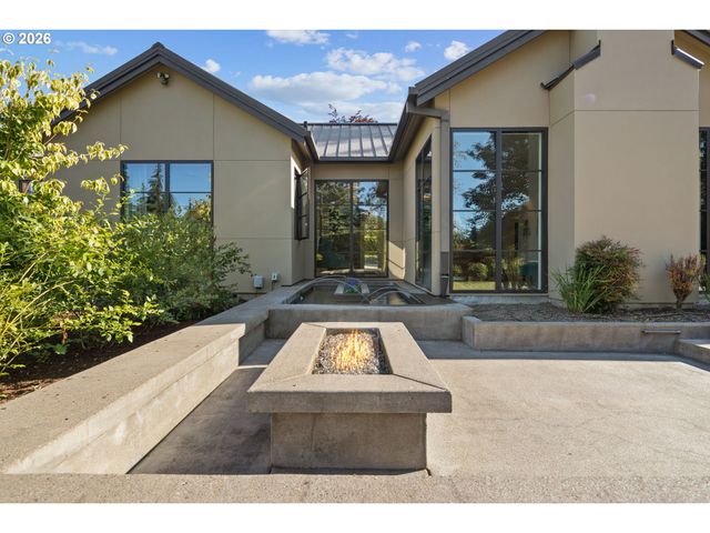 13799 ATWATER Ln, Lake Oswego, OR 97034