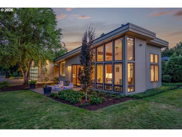 13799 ATWATER Ln, Lake Oswego, OR 97034