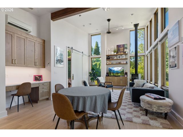 13799 ATWATER Ln, Lake Oswego, OR 97034