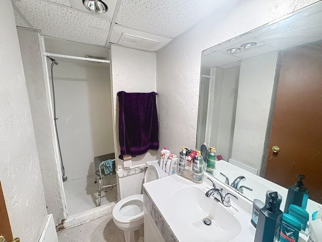 1200 20th Street, Rock Island, IL 61201