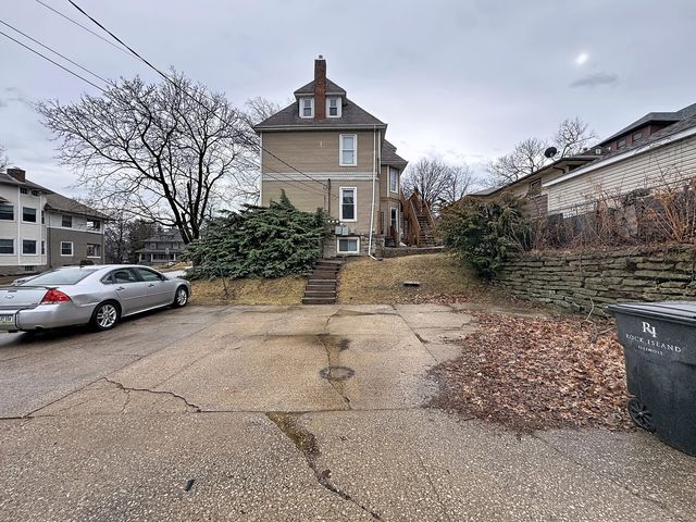 1200 20th Street, Rock Island, IL 61201