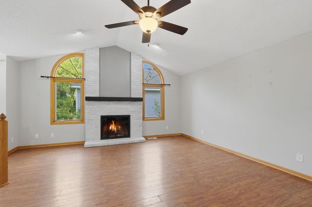 17609 Lorence Way, Eden Prairie, MN 55346