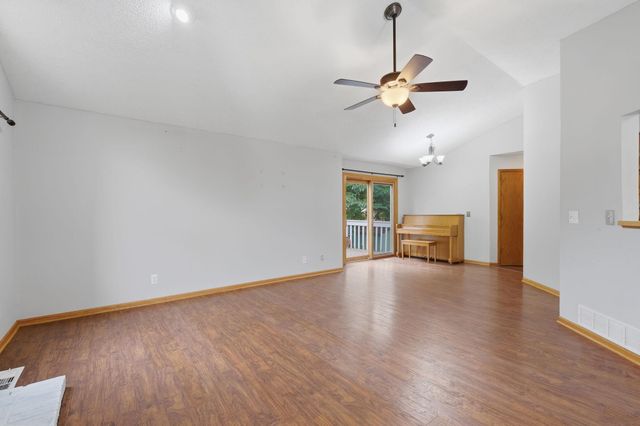 17609 Lorence Way, Eden Prairie, MN 55346