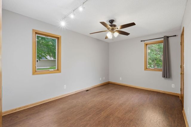 17609 Lorence Way, Eden Prairie, MN 55346