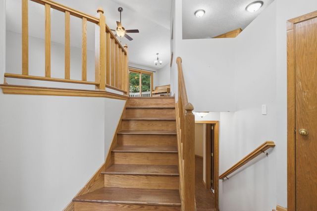 17609 Lorence Way, Eden Prairie, MN 55346