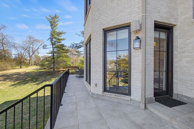 4304 Warner Pl, Nashville, TN 37205