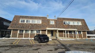 18911 W 10 Mile Road, Southfield, MI 48075