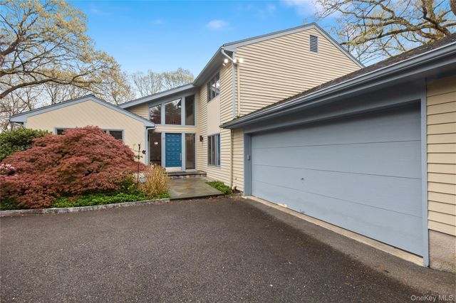 38 Westerly Lane, Thornwood, NY 10594