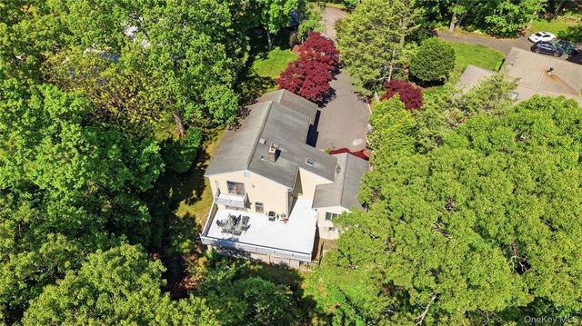 38 Westerly Lane, Thornwood, NY 10594
