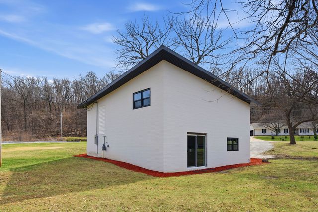 1258 US Highway 6, Coal Valley, IL 61240