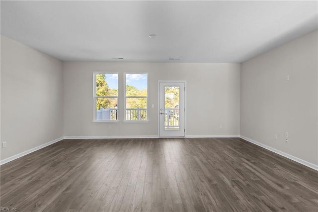 148 Freeman DR, Hampton, VA 23666