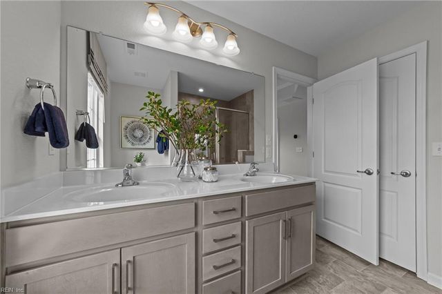 148 Freeman DR, Hampton, VA 23666