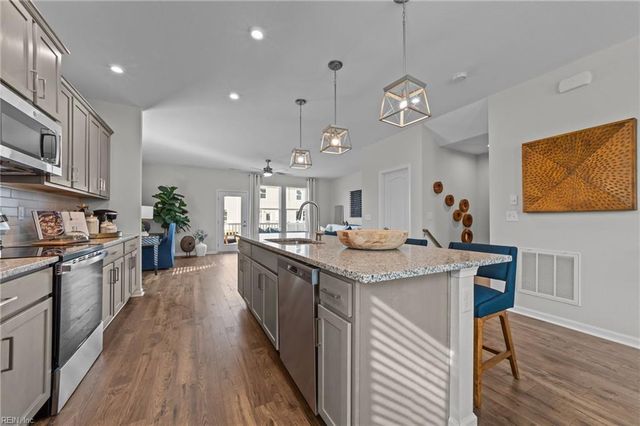 148 Freeman DR, Hampton, VA 23666