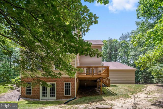 8622 LAROQUE RUN DR, Fredericksburg, VA 22407