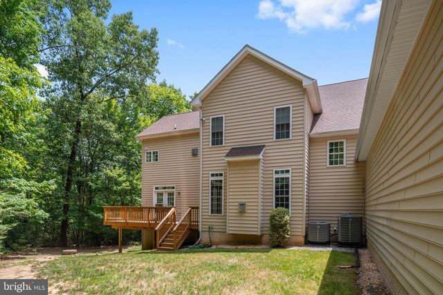 8622 LAROQUE RUN DR, Fredericksburg, VA 22407
