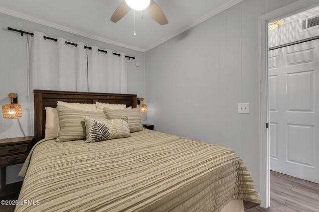 40 Folly Field Rd Apt A124, Hilton Head Island, SC 29928