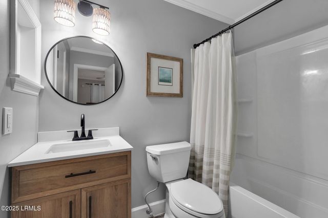 40 Folly Field Rd Apt A124, Hilton Head Island, SC 29928