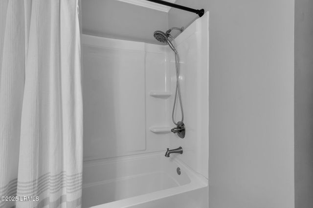 40 Folly Field Rd Apt A124, Hilton Head Island, SC 29928