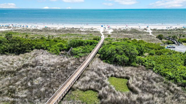 40 Folly Field Rd Apt A124, Hilton Head Island, SC 29928