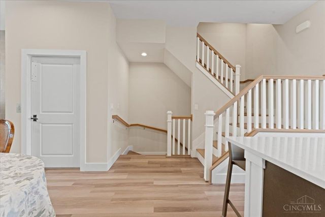 3906 Edwards Road, Cincinnati, OH 45209