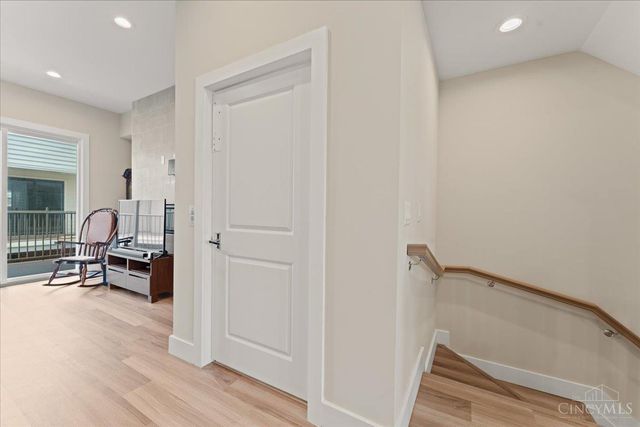 3906 Edwards Road, Cincinnati, OH 45209