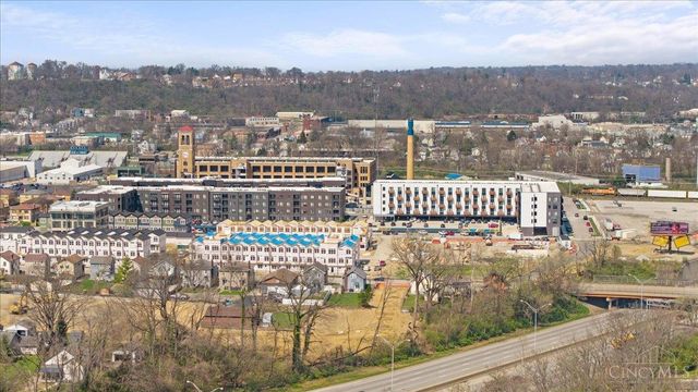 3906 Edwards Road, Cincinnati, OH 45209
