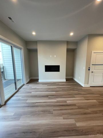 3906 Edwards Road, Cincinnati, OH 45209