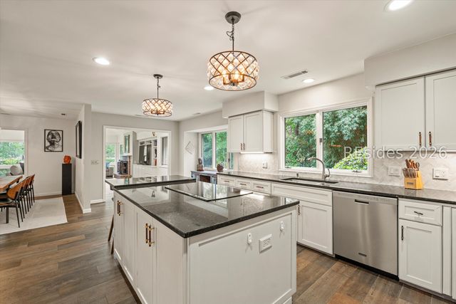 10 Market Place Dr, Hilton Head Island, SC 29928