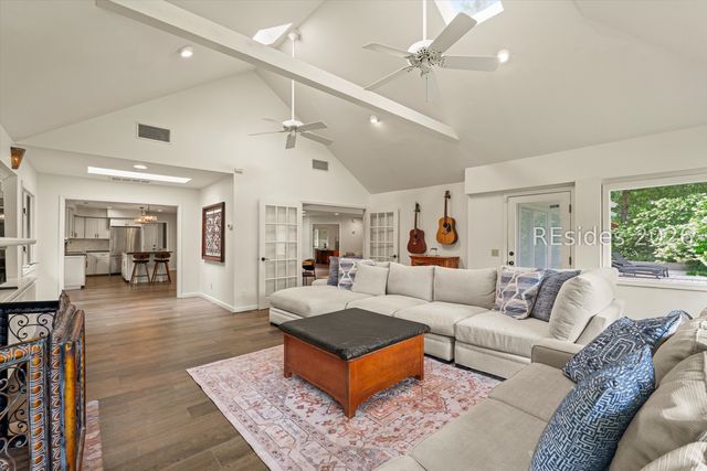 10 Market Place Dr, Hilton Head Island, SC 29928