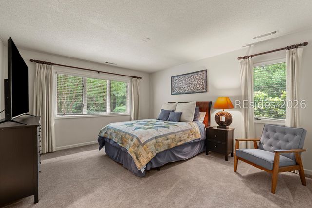 10 Market Place Dr, Hilton Head Island, SC 29928