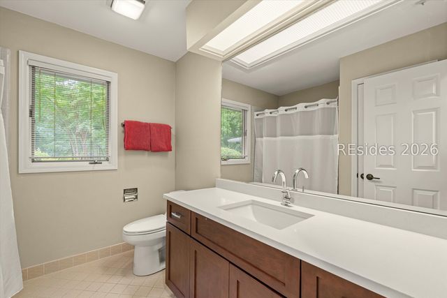 10 Market Place Dr, Hilton Head Island, SC 29928