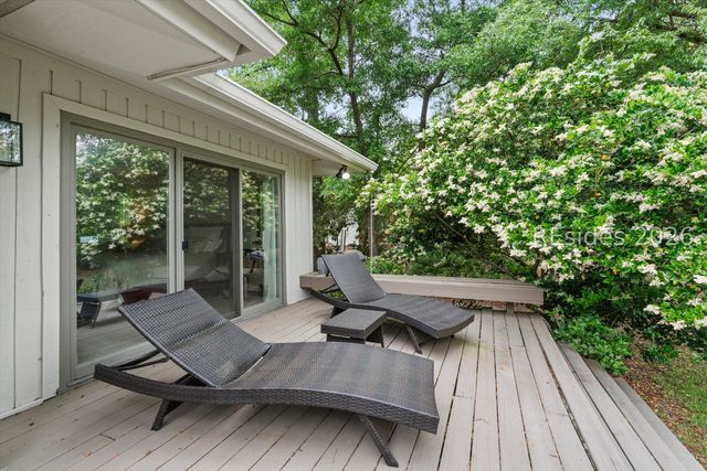 10 Market Place Dr, Hilton Head Island, SC 29928
