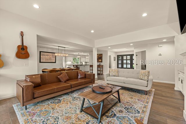 10 Market Place Dr, Hilton Head Island, SC 29928