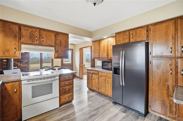 6558 E State Route 571, Tipp City, OH 45371