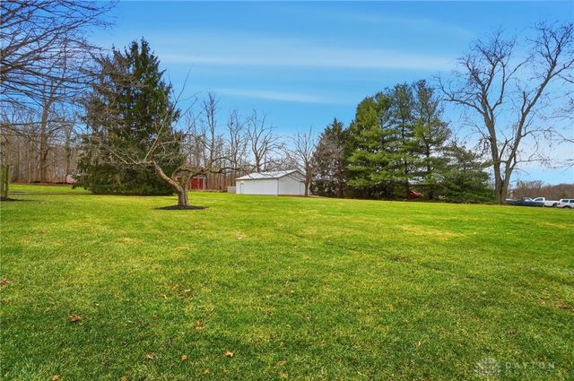 6558 E State Route 571, Tipp City, OH 45371