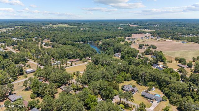 521 S Main Street, Broadway, NC 27505