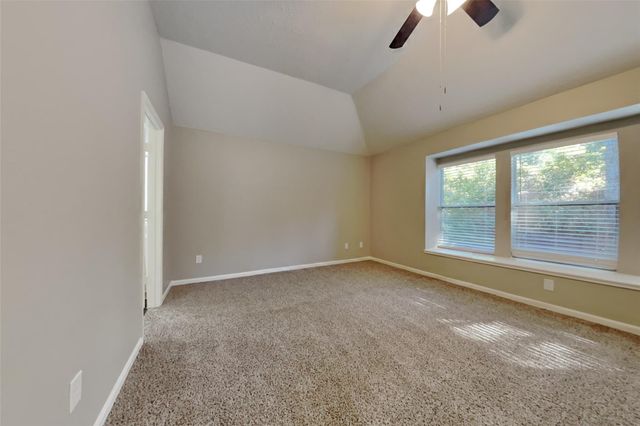 70 N Creekmist Place, Conroe, TX 77385